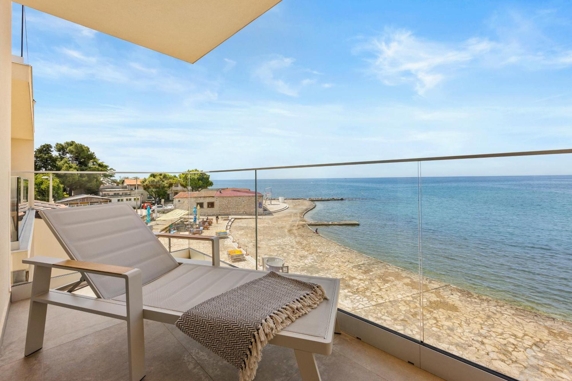 Calypso Residence Umag Exteriör bild