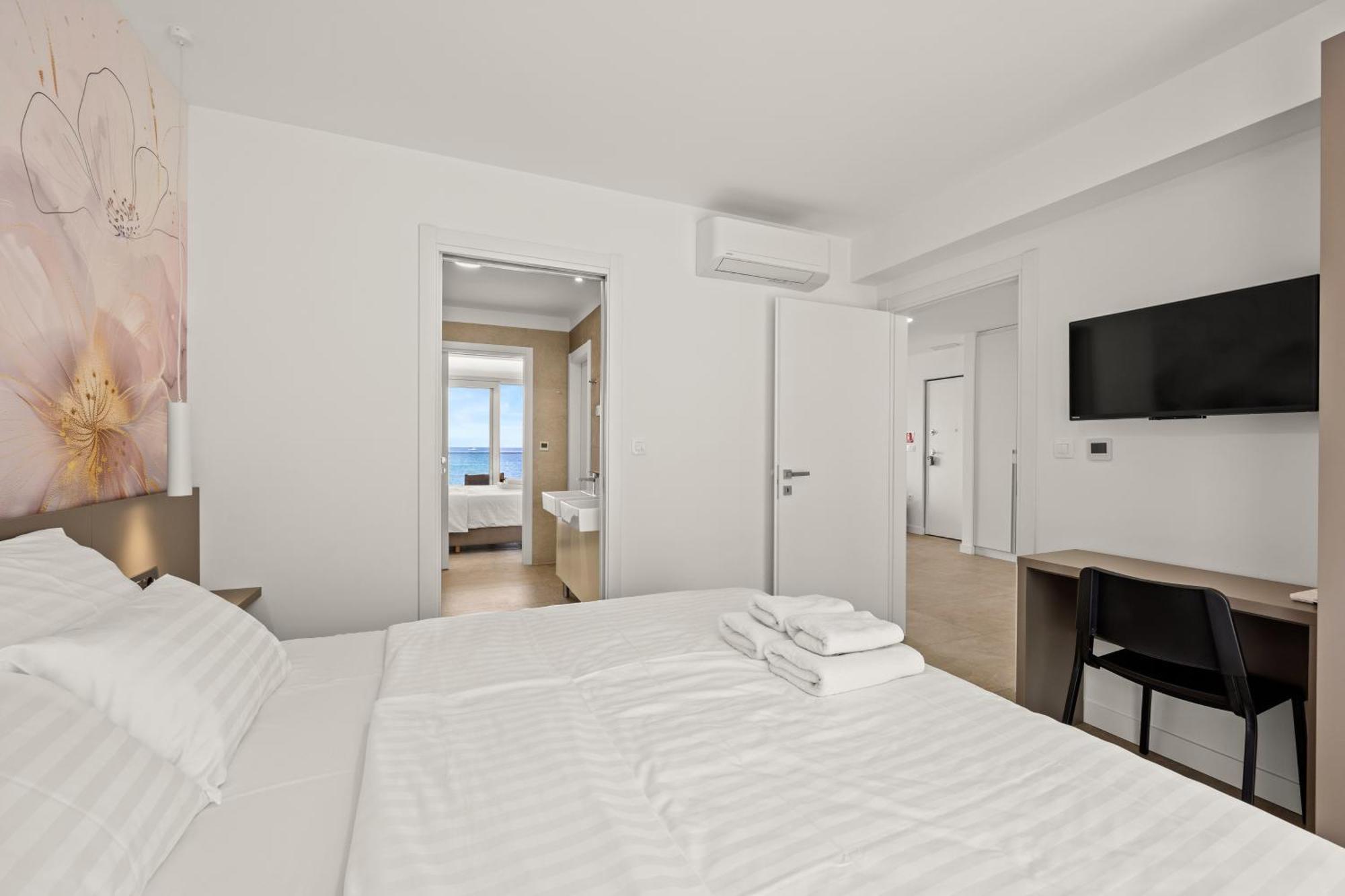 Calypso Residence Umag Exteriör bild