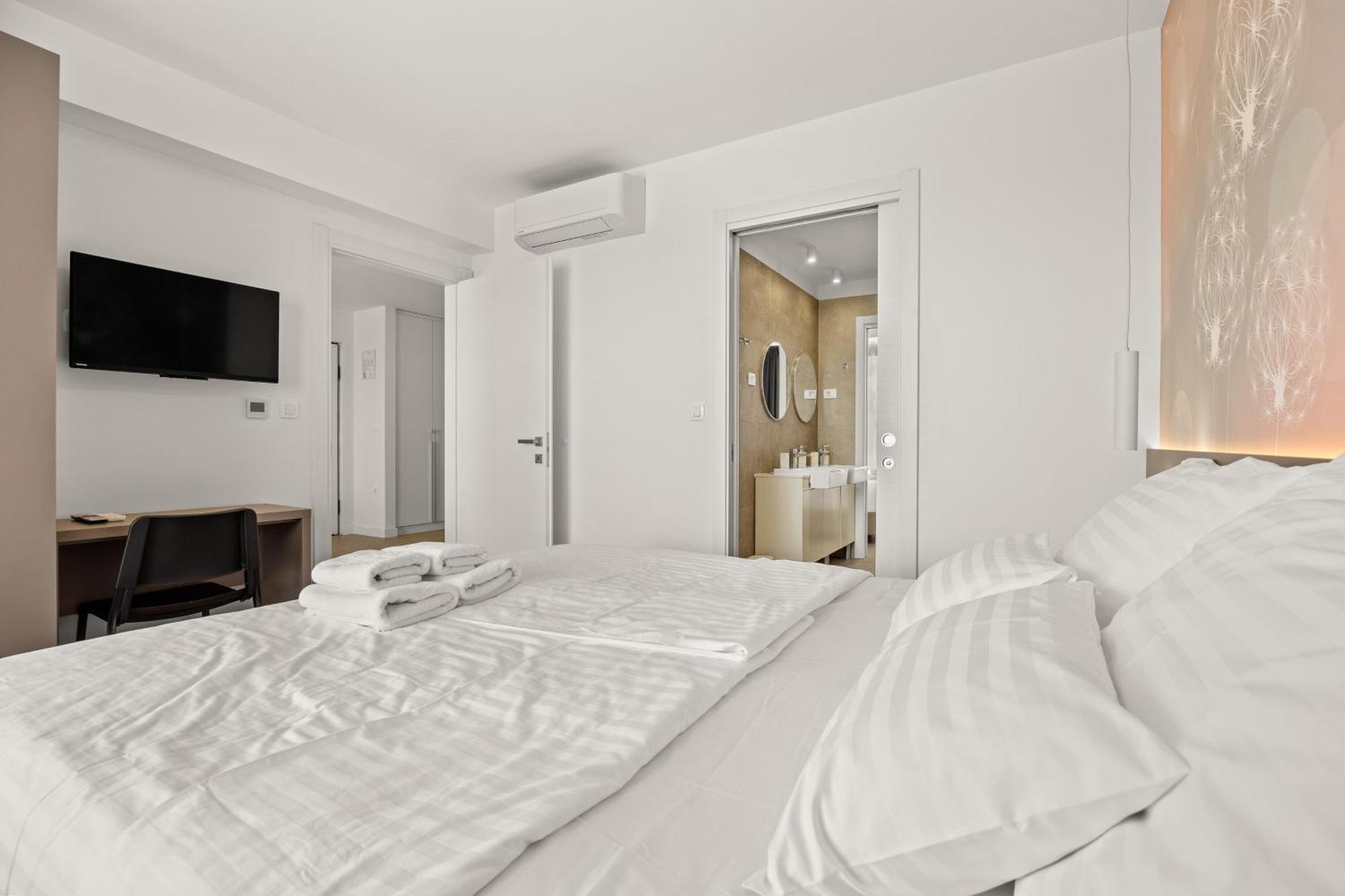 Calypso Residence Umag Exteriör bild