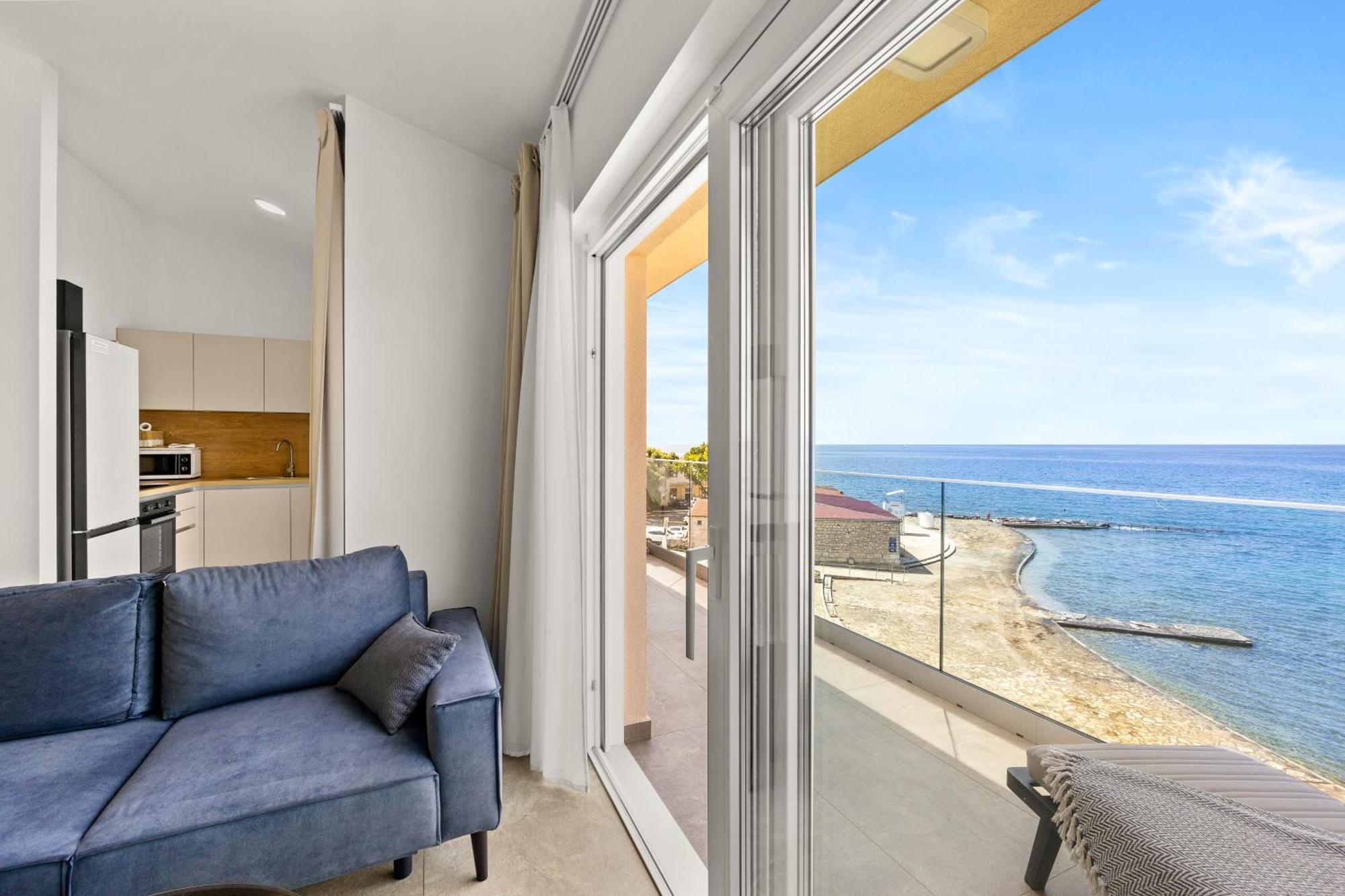 Calypso Residence Umag Exteriör bild